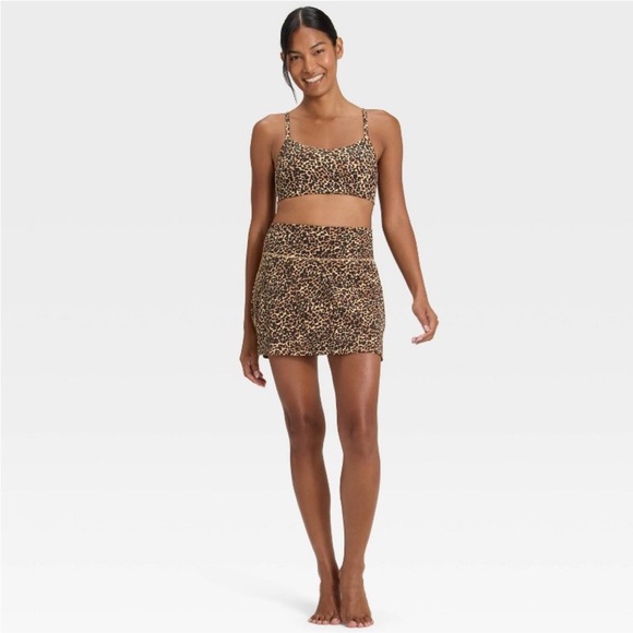 Everyday Soft Light Support Strappy Sports Bra - All In Motion™
Animal Print - Picture 5 of 7